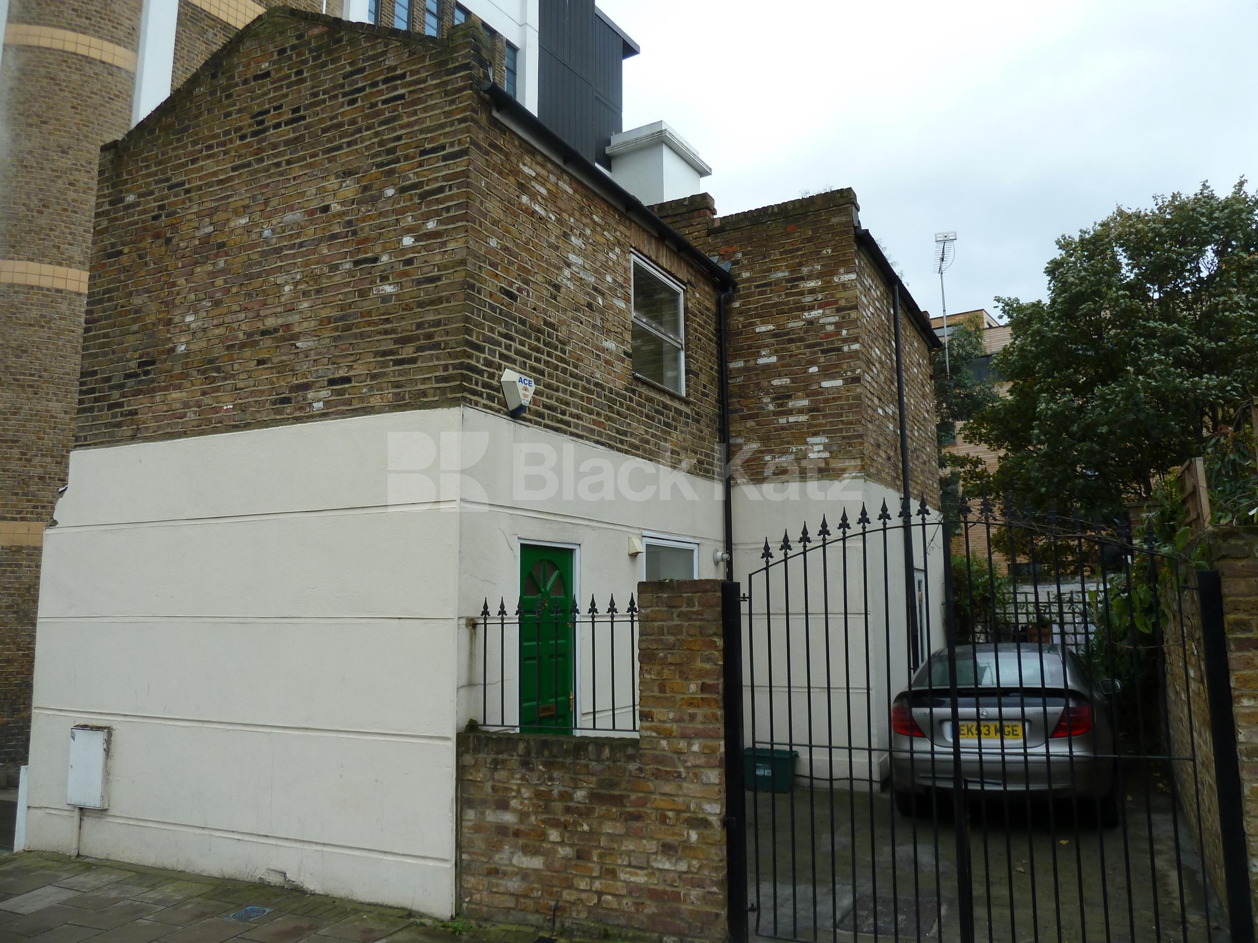 			NEW INSTRUCTION, 2 Bedroom, 1 bath, 1 reception House			 De Beauvoir Cresent, ISLINGTON  N1